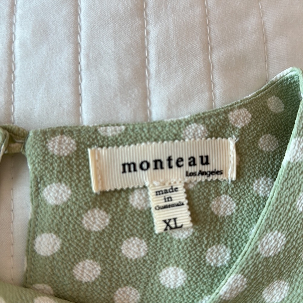 Polka dot Blouse - Picture 3 of 3